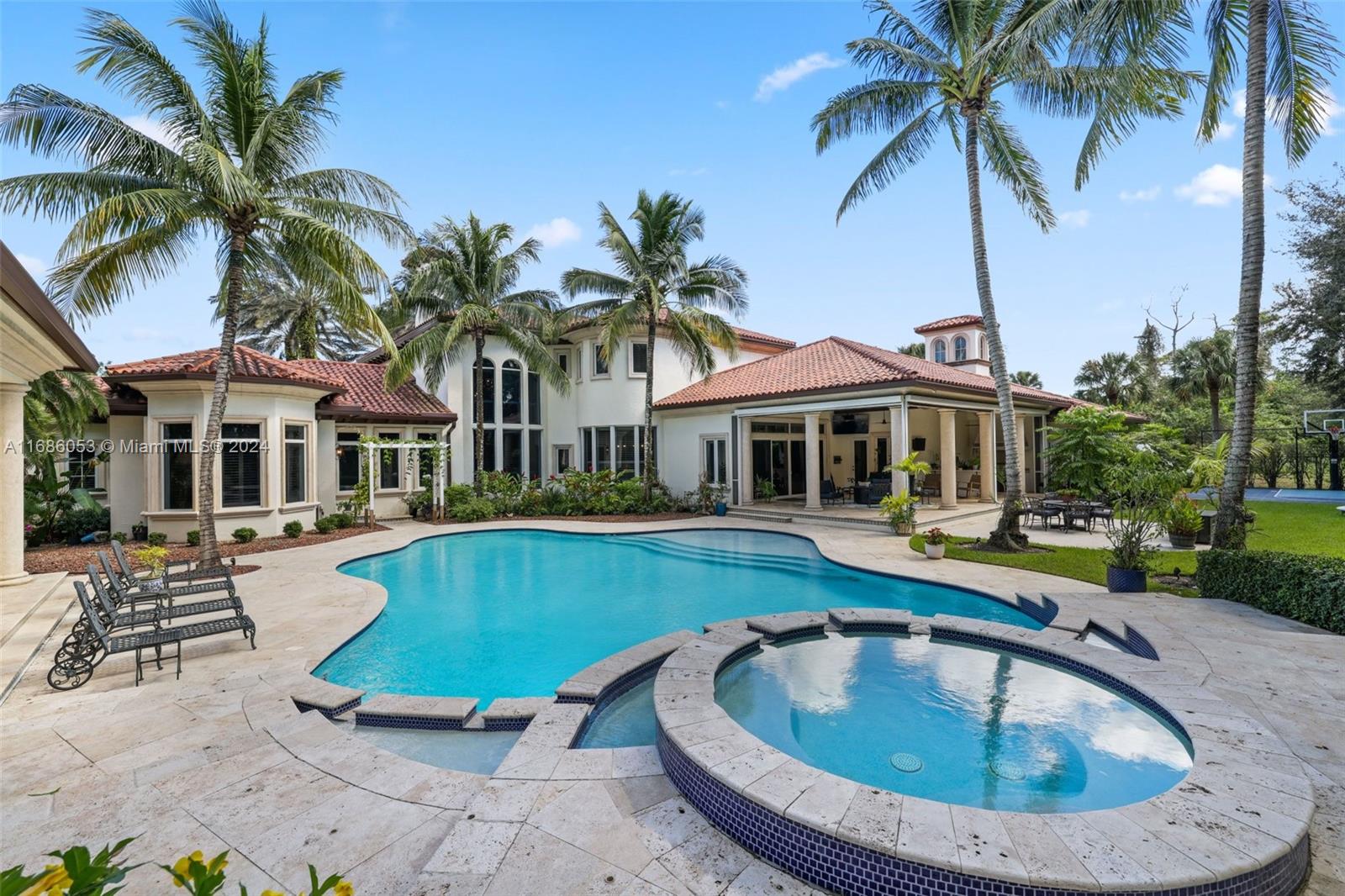 Estates of Pine Tree - Residential