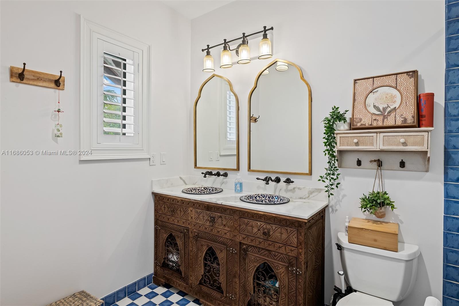 Estates of Pine Tree - Residential