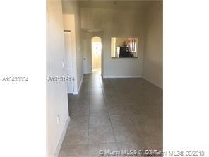 THE COURTS AT BAYSHORE II - Residential Lease