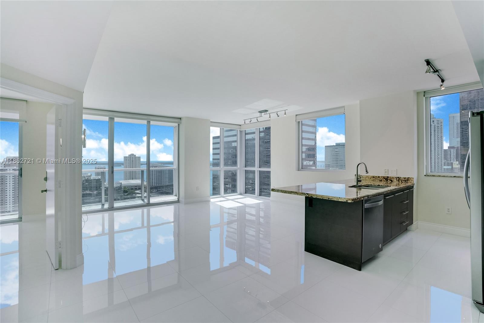 500 BRICKELL EAST CONDO - Residential Lease