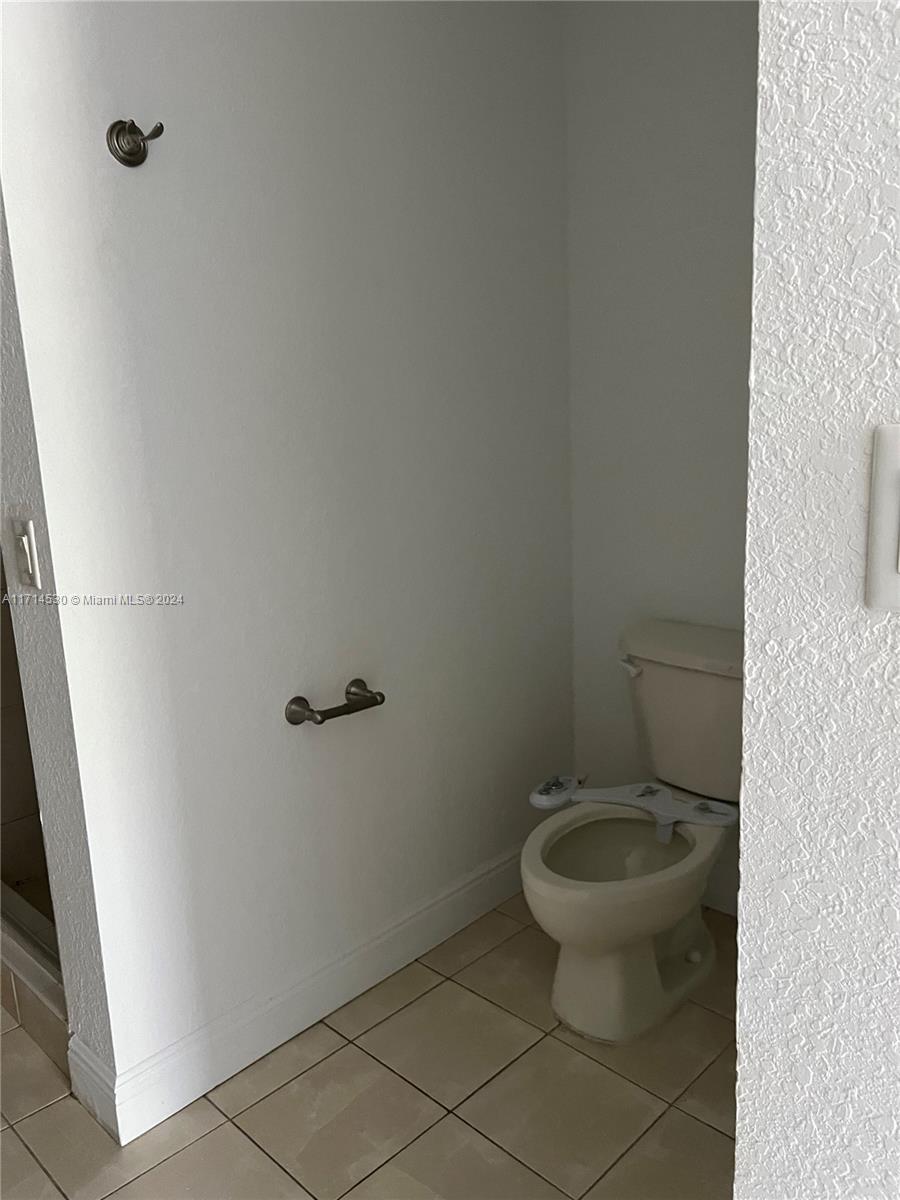 C GAB DOUGLAS SEC - Residential Lease