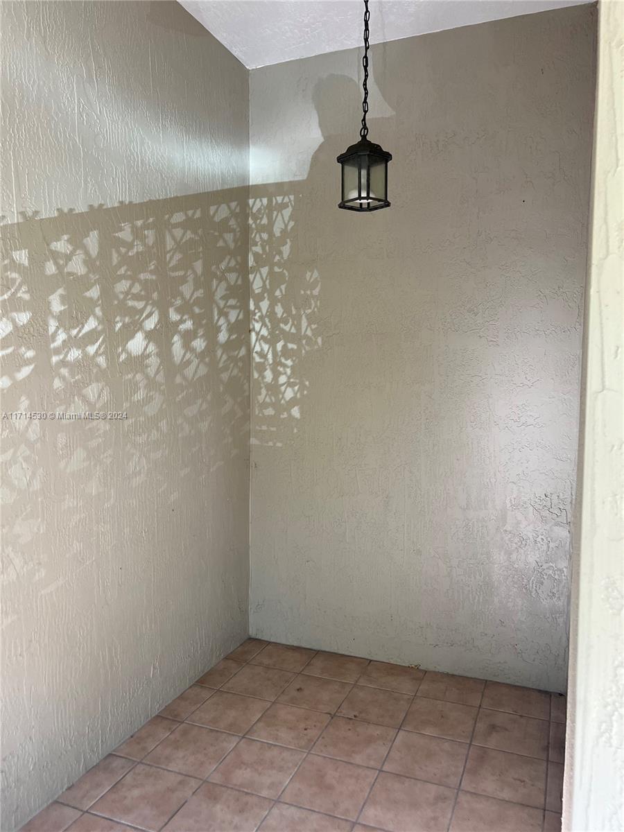 C GAB DOUGLAS SEC - Residential Lease