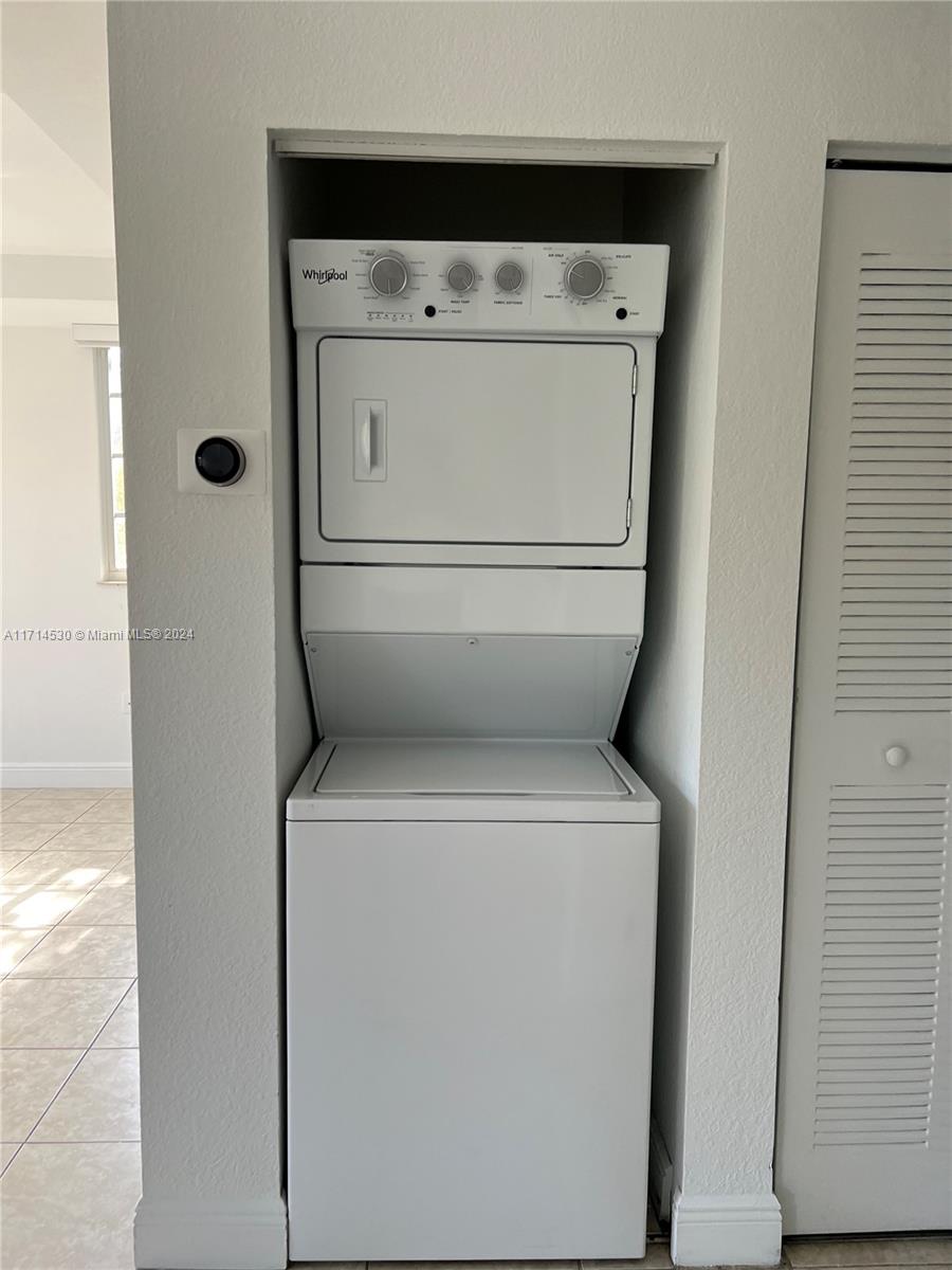 C GAB DOUGLAS SEC - Residential Lease