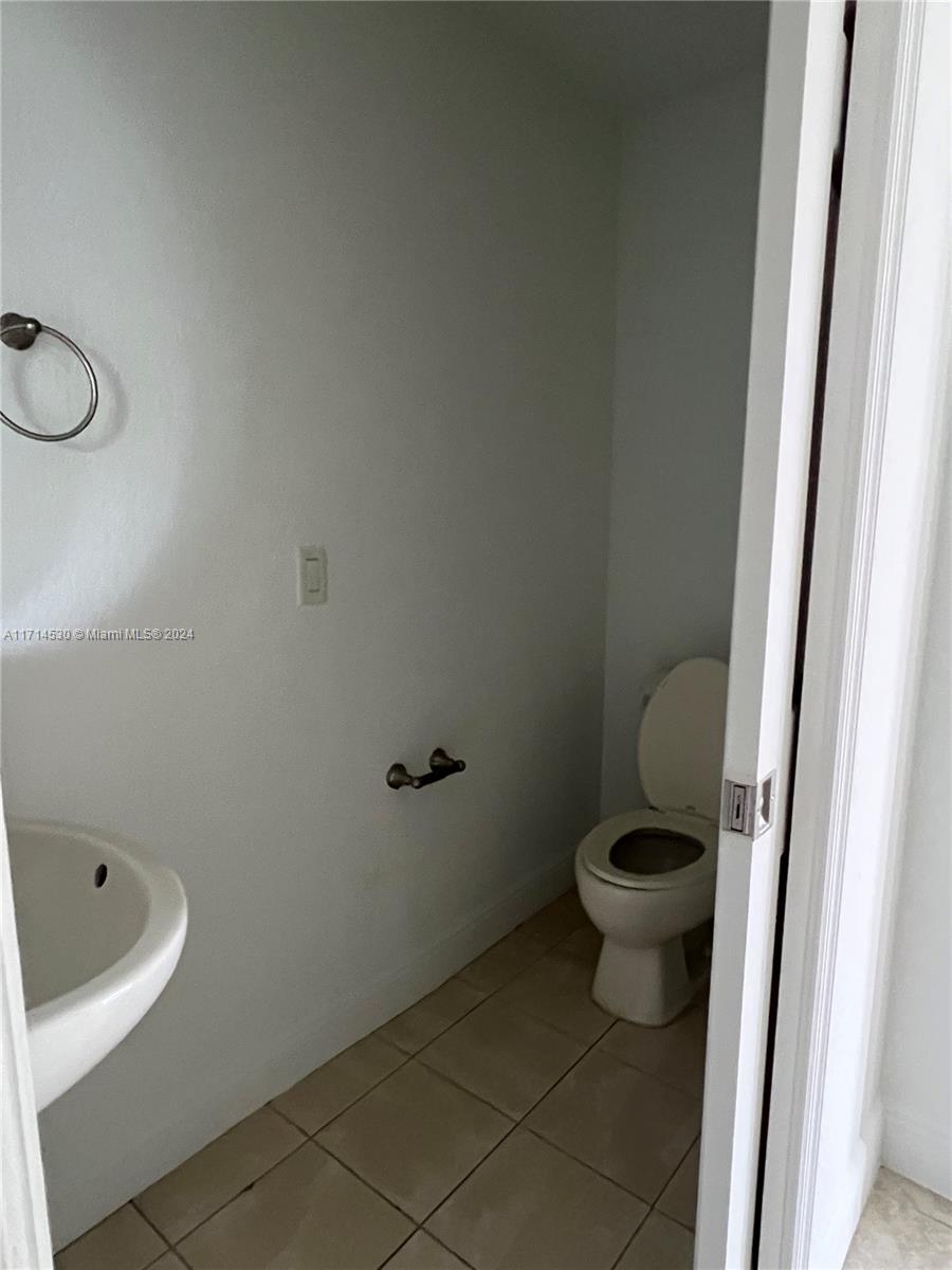 C GAB DOUGLAS SEC - Residential Lease