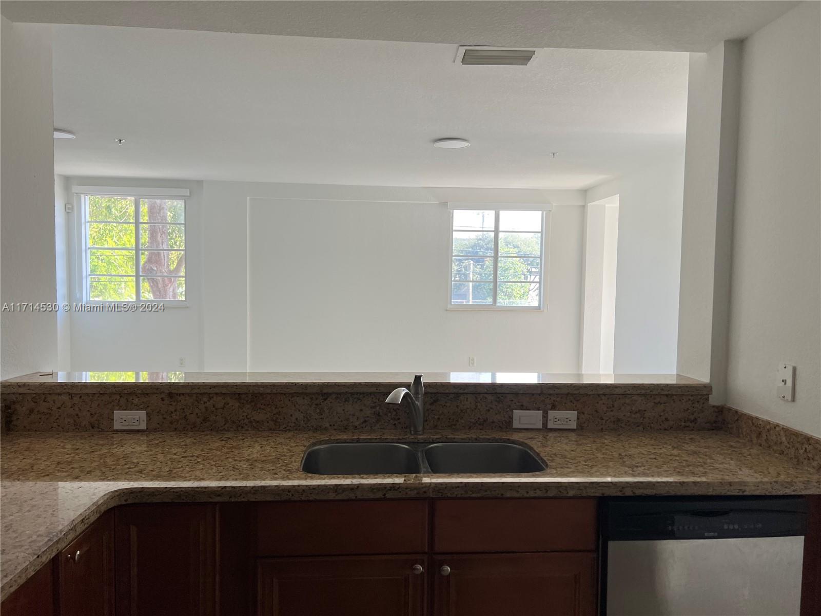 C GAB DOUGLAS SEC - Residential Lease