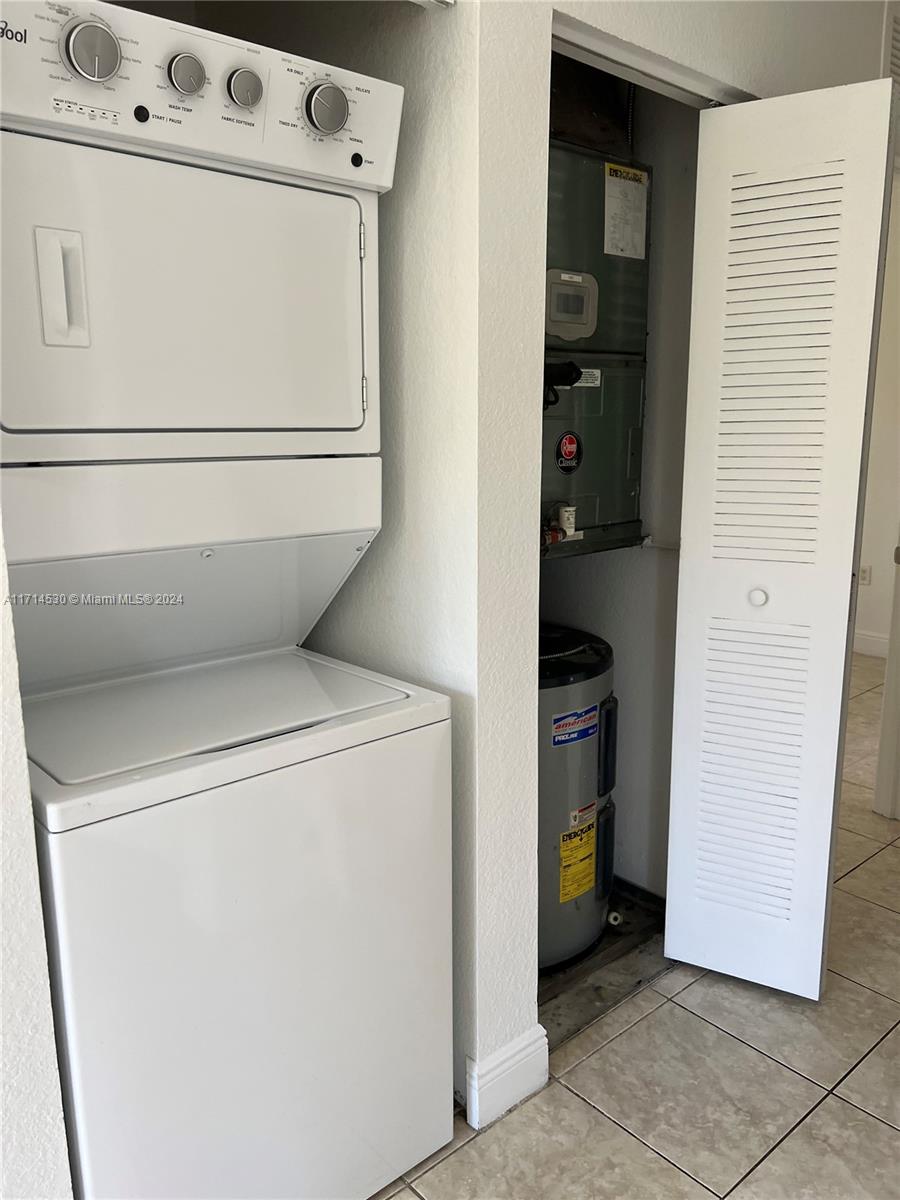 C GAB DOUGLAS SEC - Residential Lease