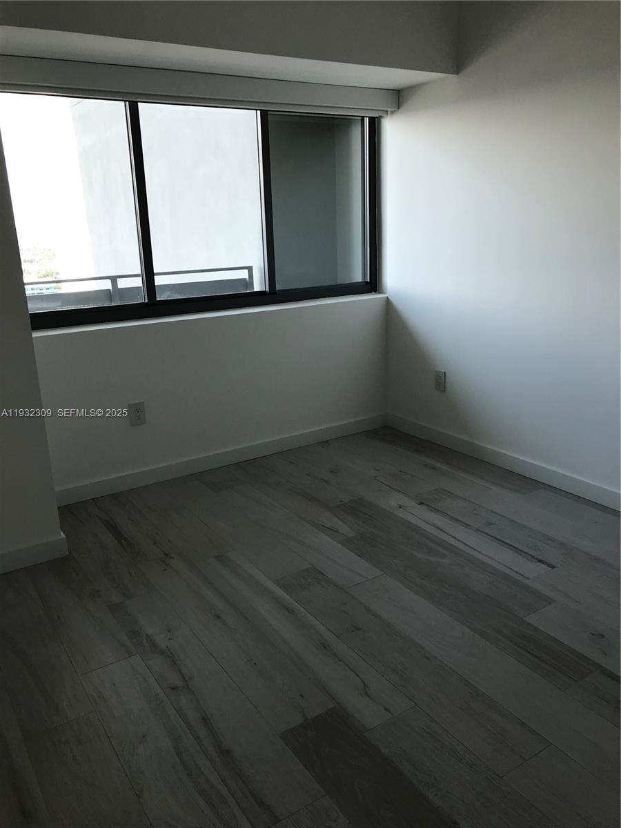 GRAN PARAISO - Residential Lease