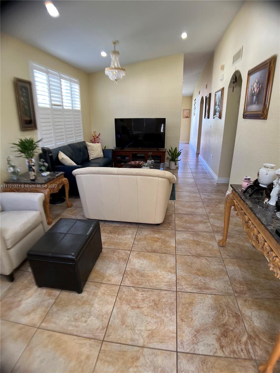 Photo 4 of 19 of 18745 SW 27th Ct townhome