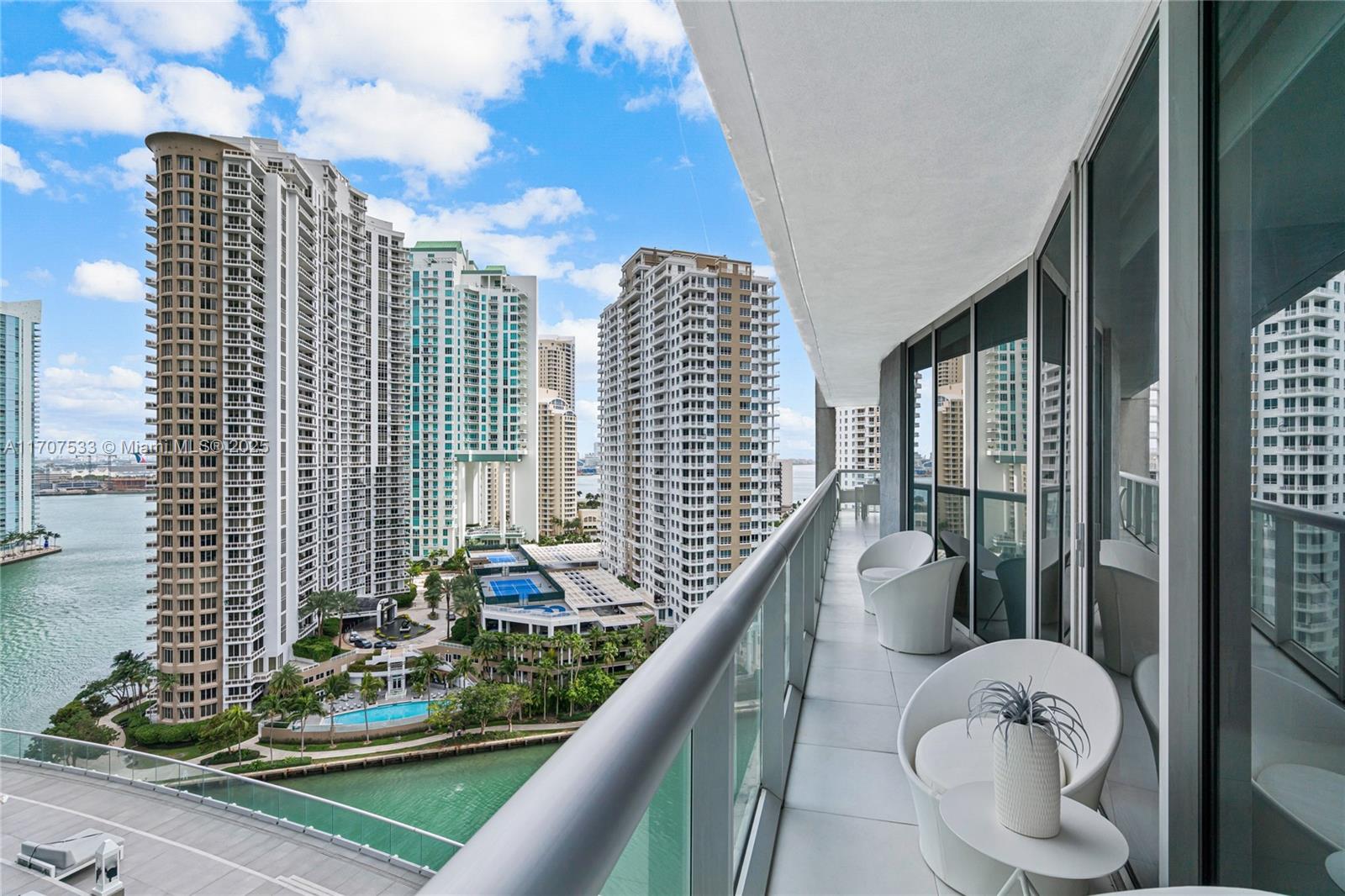 ICON BRICKELL NO TWO - Residential
