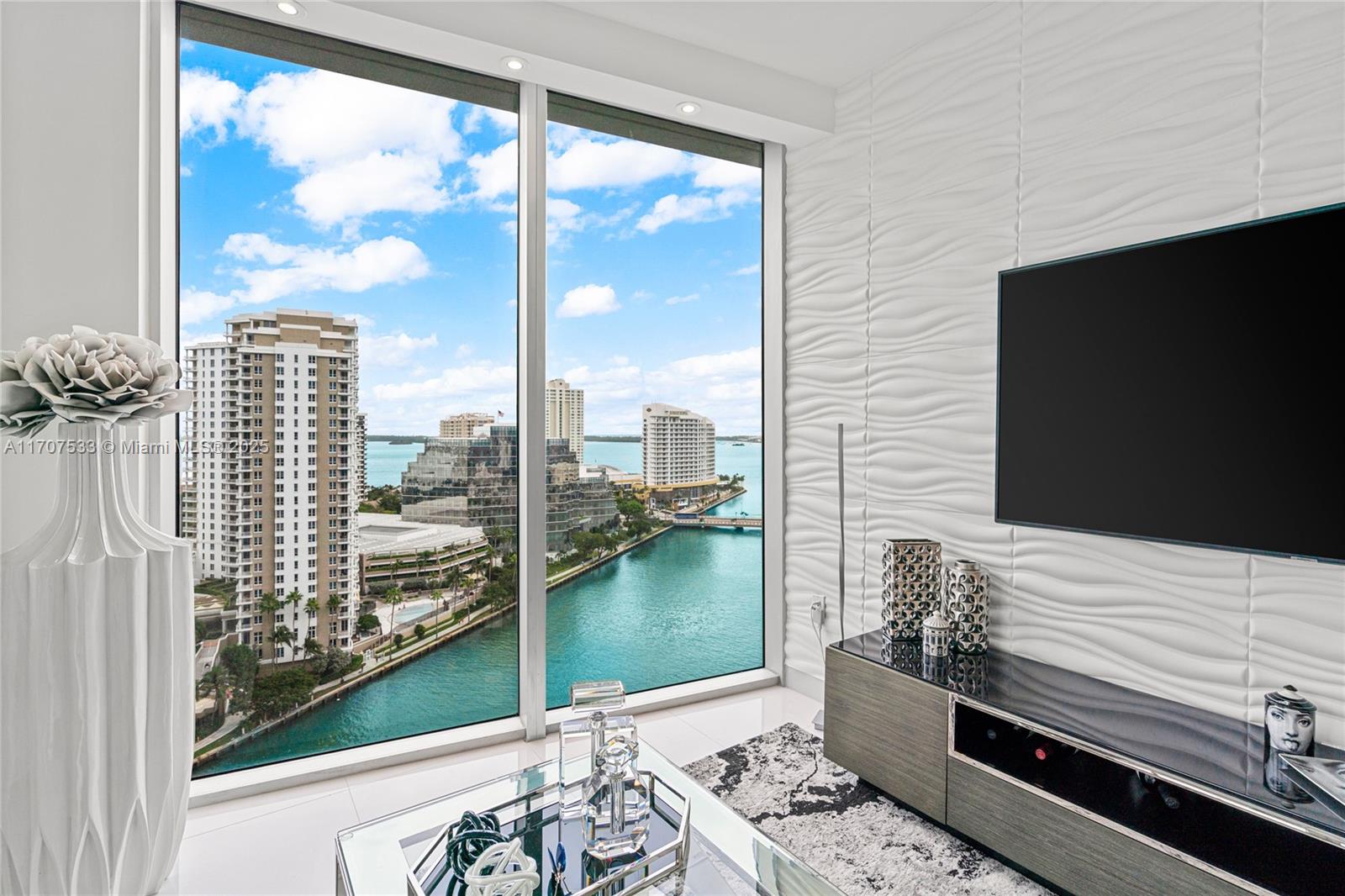 ICON BRICKELL NO TWO - Residential