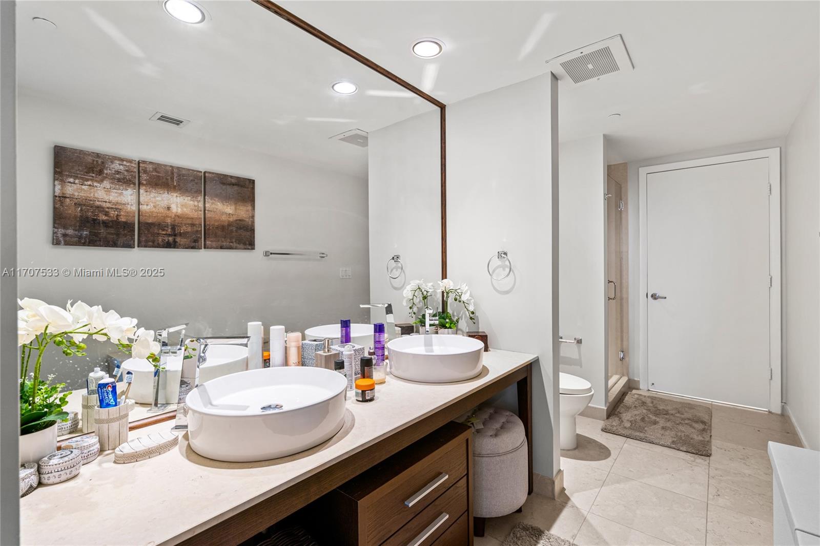 ICON BRICKELL NO TWO - Residential