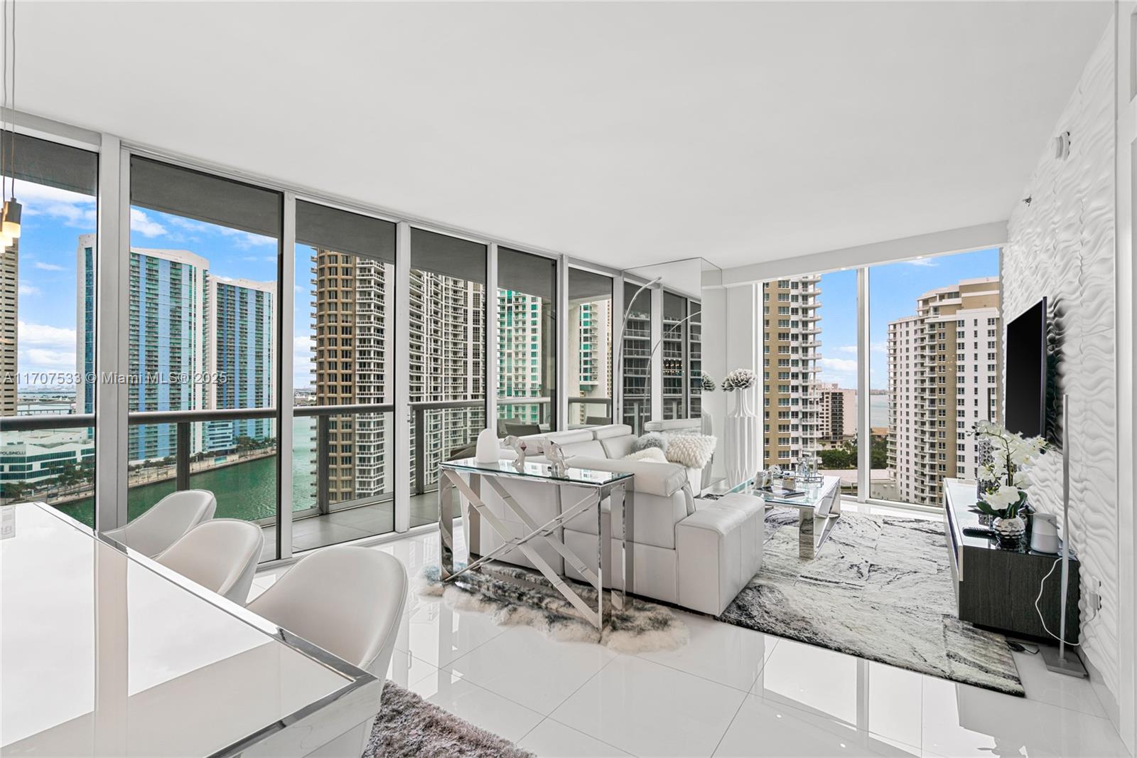 ICON BRICKELL NO TWO - Residential