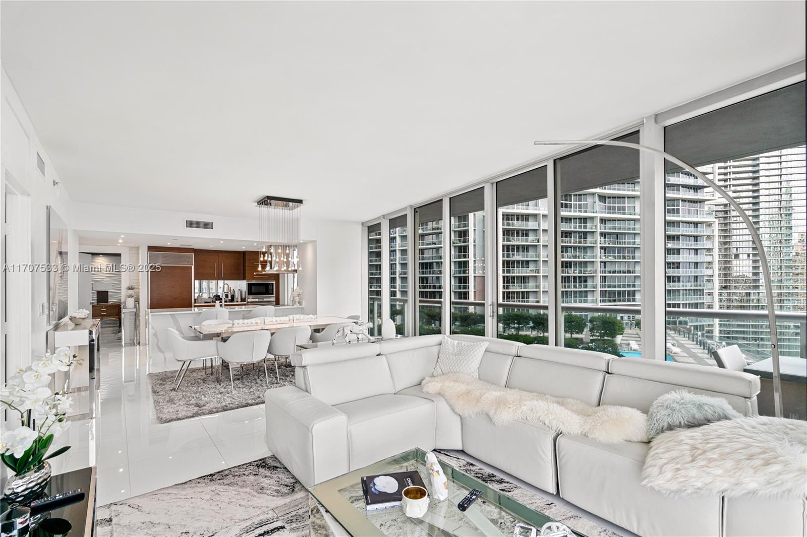 ICON BRICKELL NO TWO - Residential