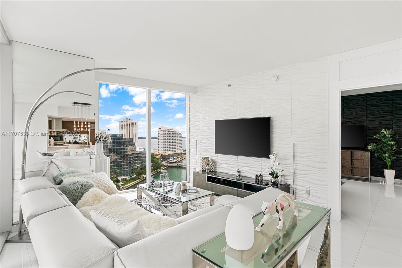 ICON BRICKELL NO TWO - Residential