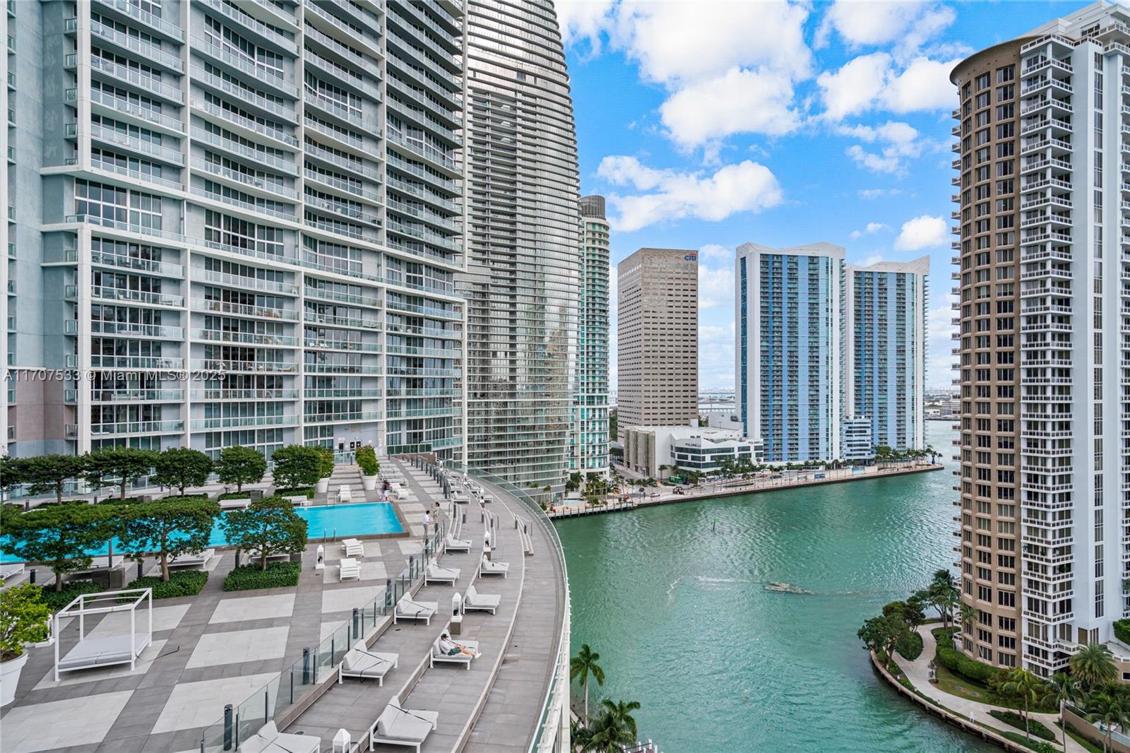 ICON BRICKELL NO TWO - Residential