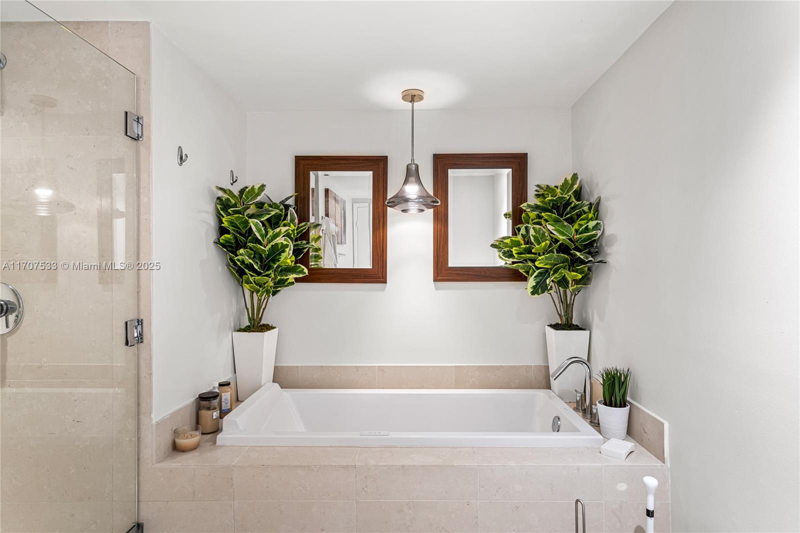 ICON BRICKELL NO TWO - Residential