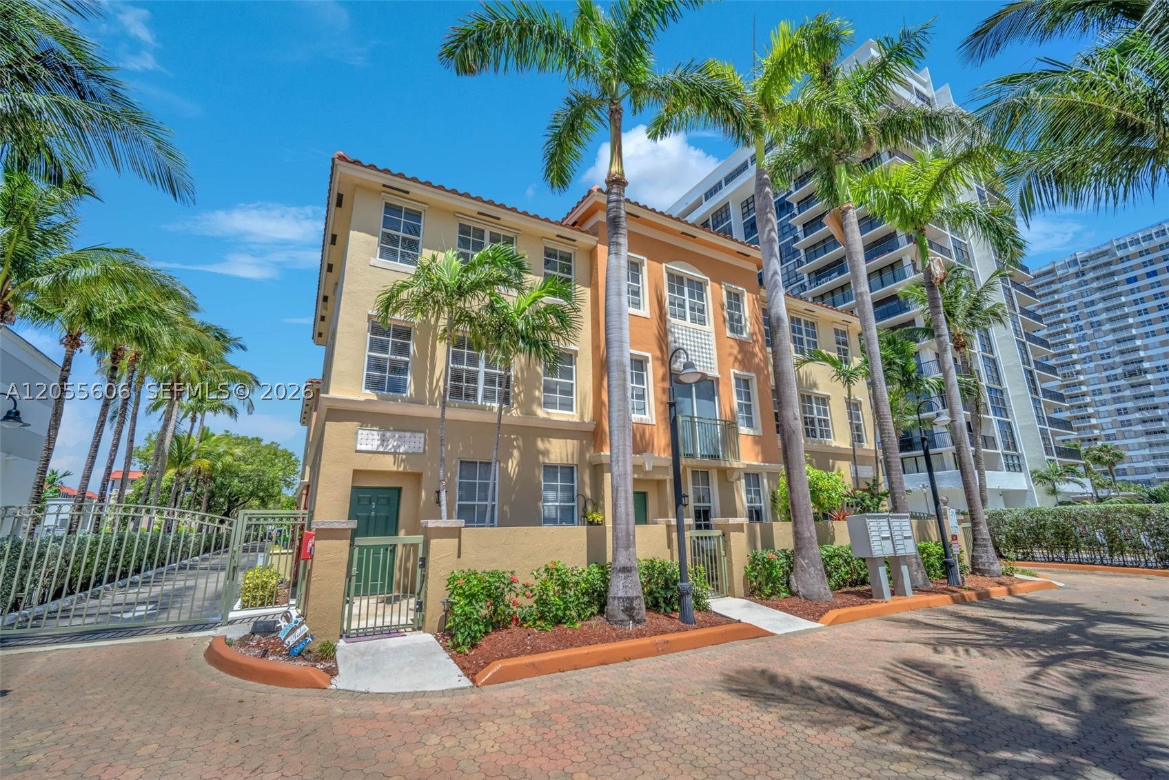 2065 S Ocean Dr TH1