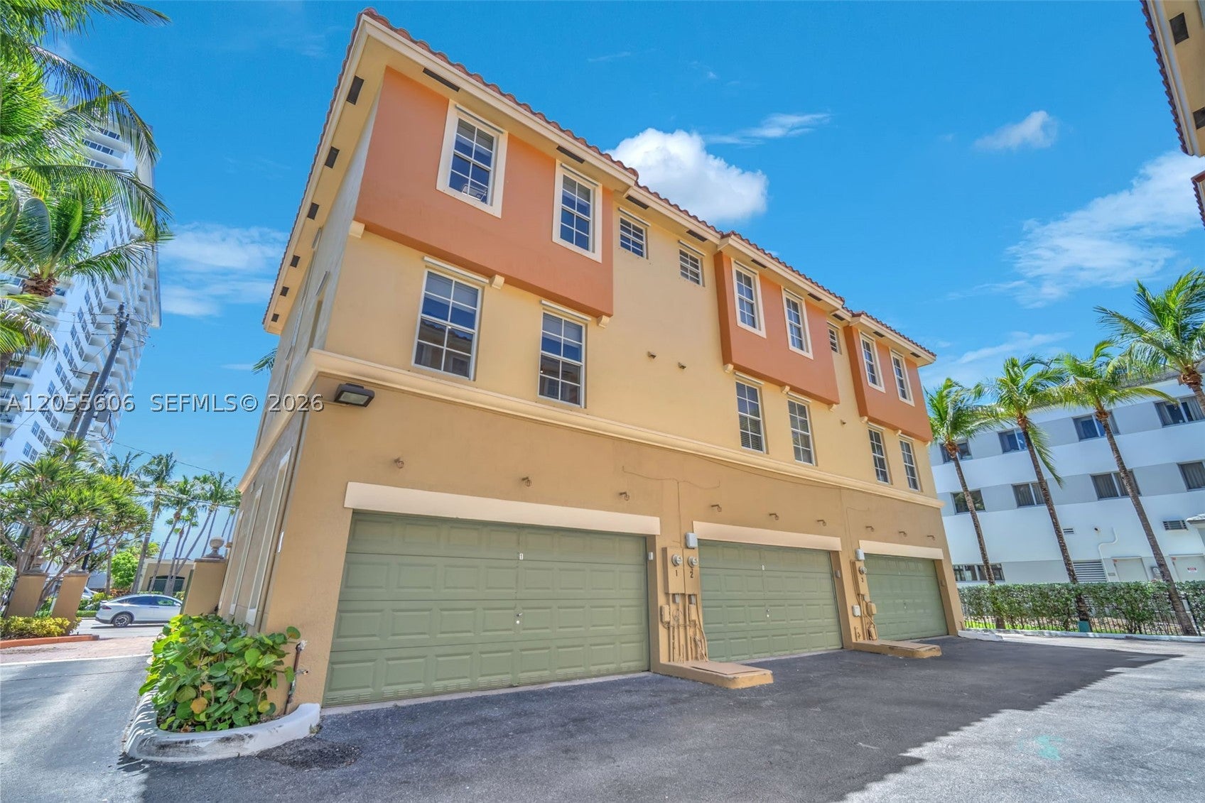 2065 S Ocean Dr TH1