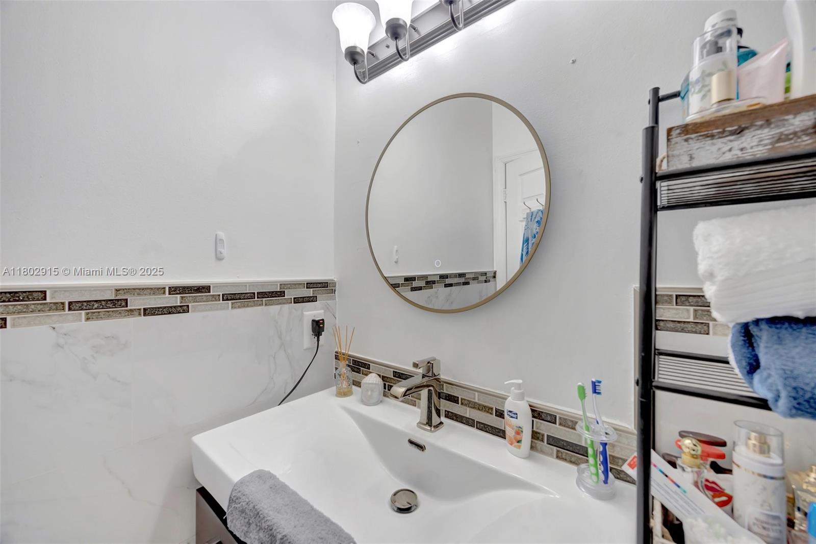 MARIANAS HOMES - Residential