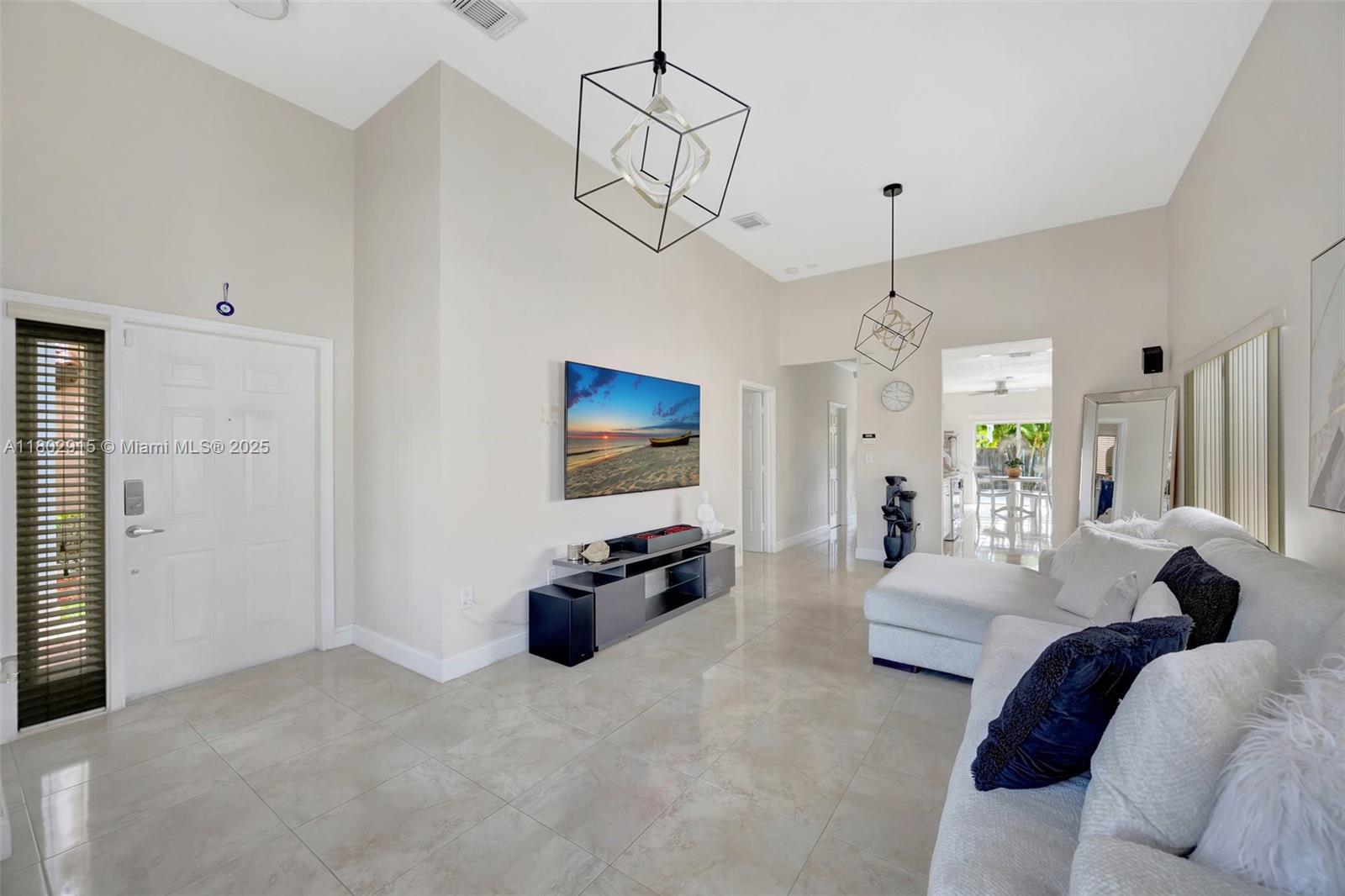 MARIANAS HOMES - Residential