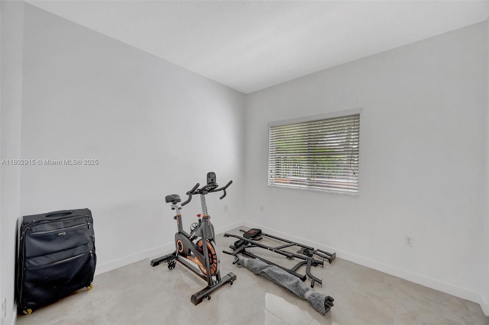 MARIANAS HOMES - Residential