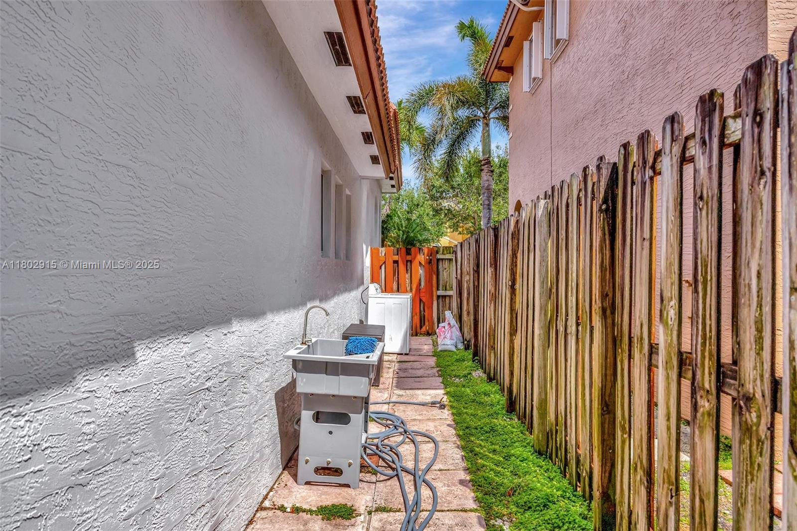 MARIANAS HOMES - Residential