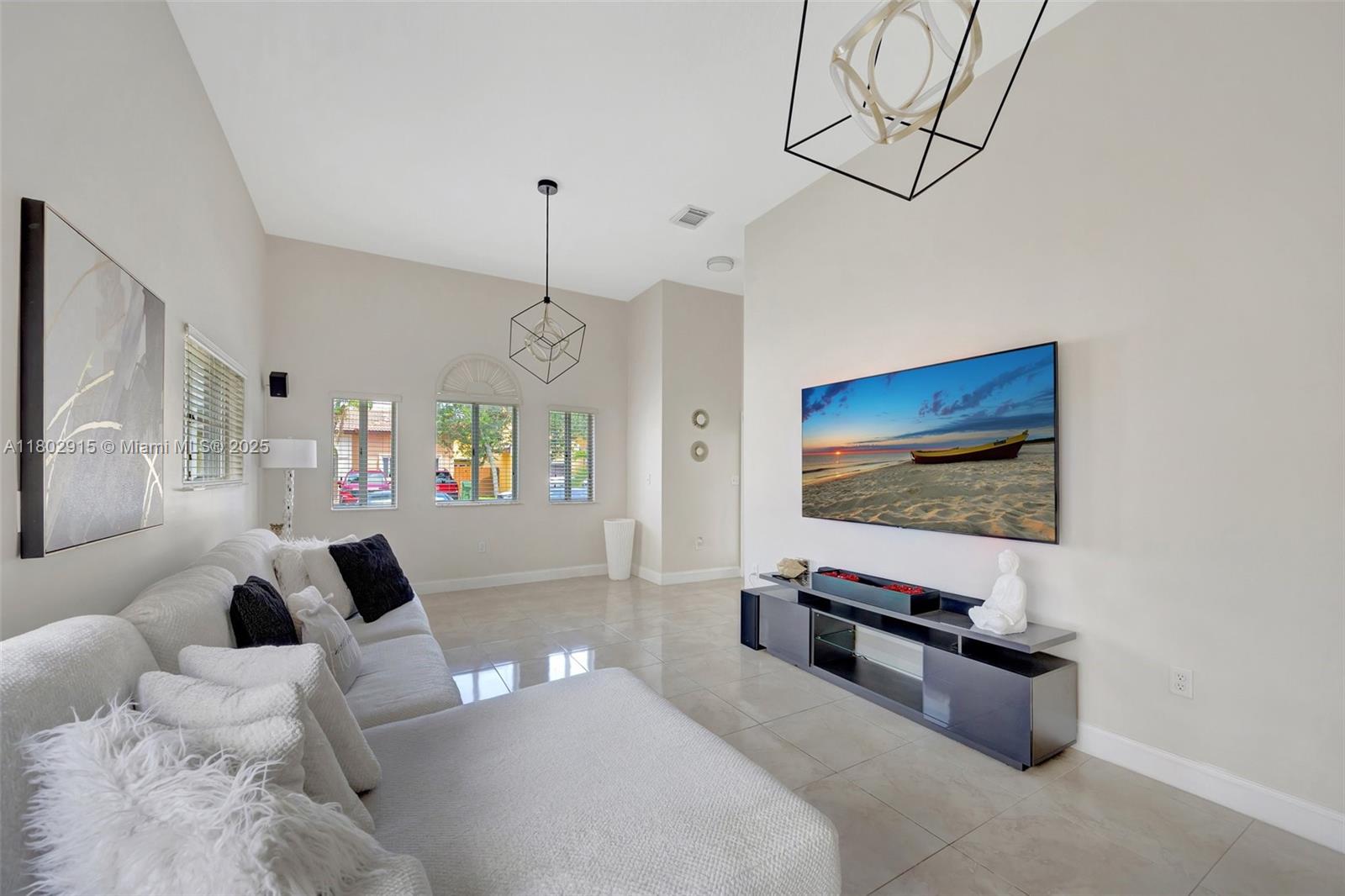 MARIANAS HOMES - Residential