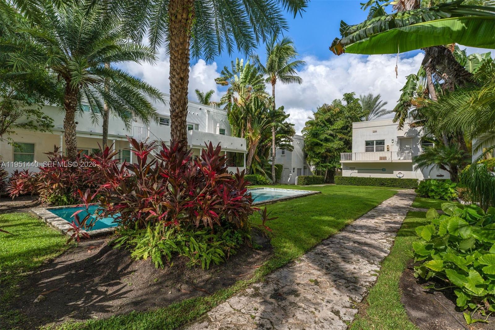 4017 N Meridian Ave 4017