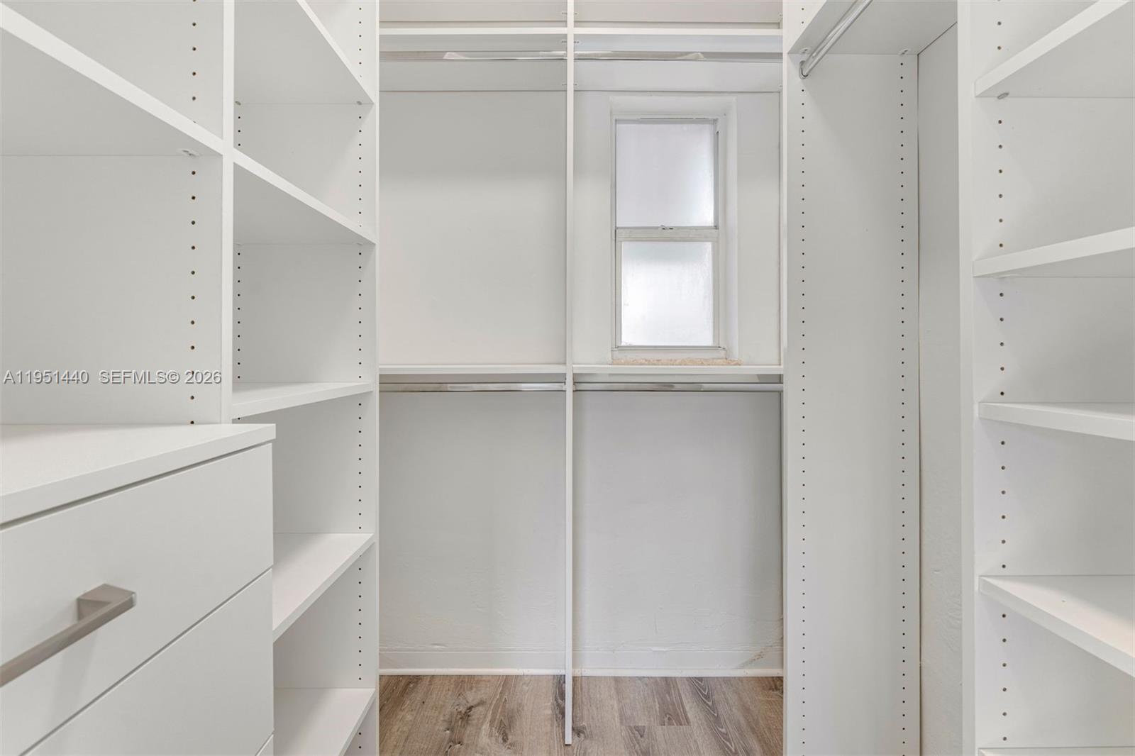 KIM AIMEE CONDO - Residential