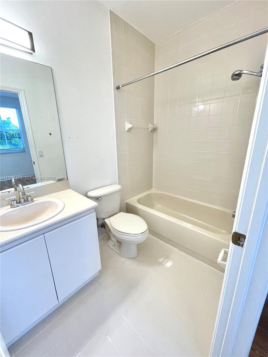 PARCEL F NAUTICA RE-PLAT - Residential Lease