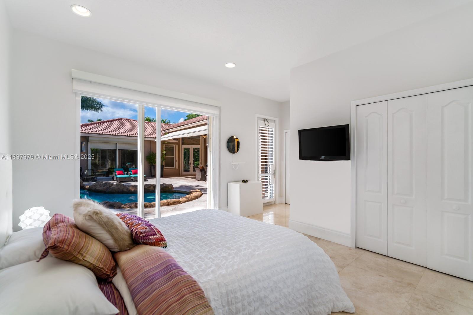 SECTOR 7 - Residential Lease