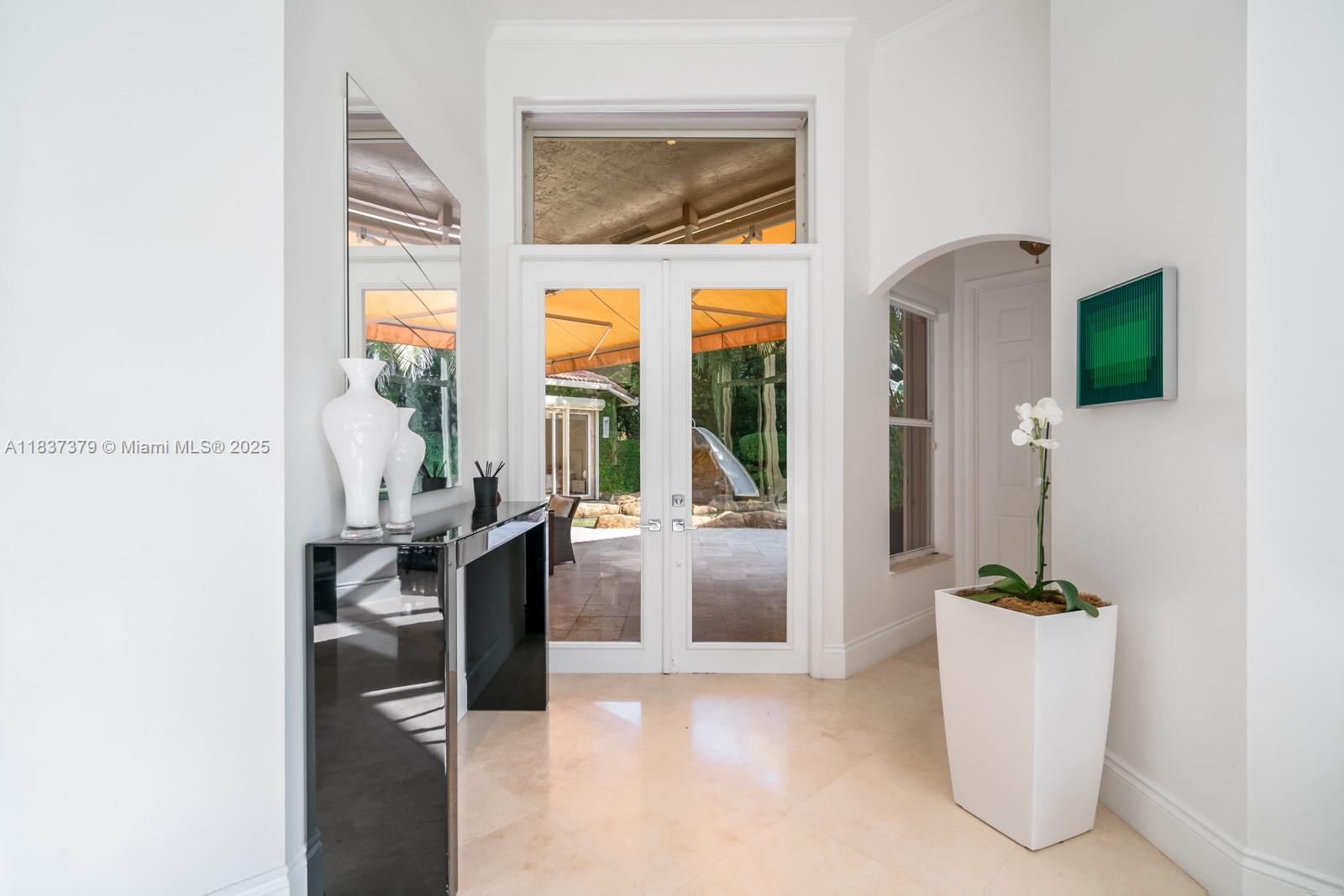 2535 Golf View Dr