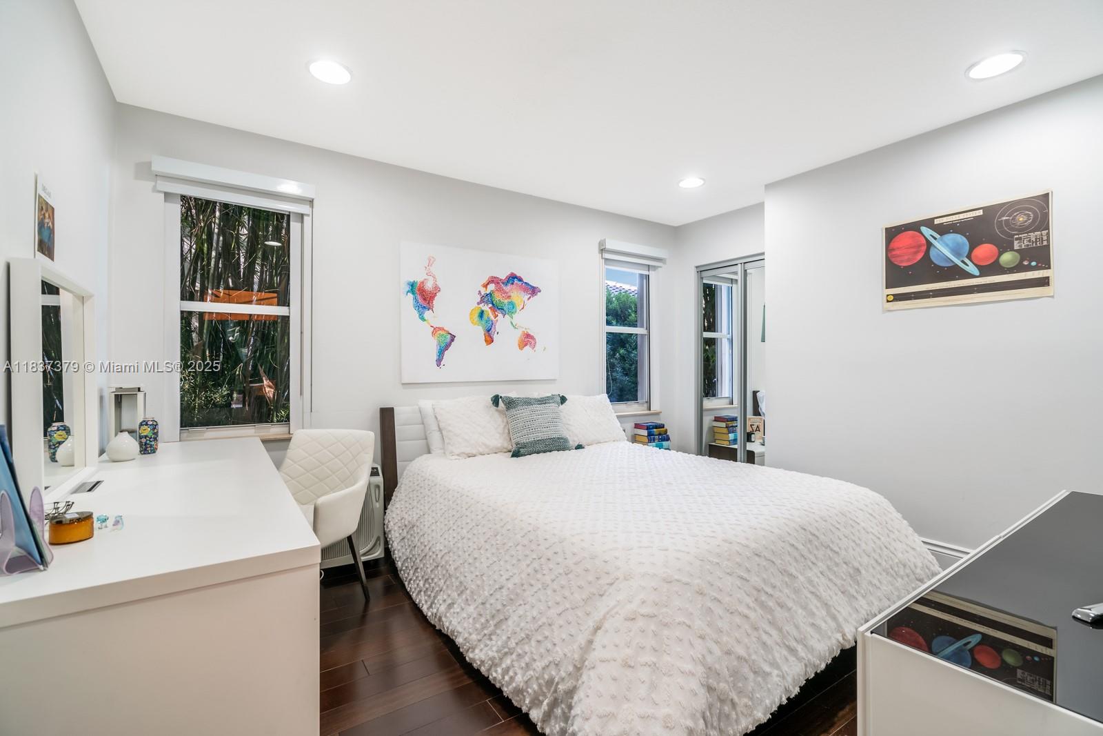 SECTOR 7 - Residential Lease