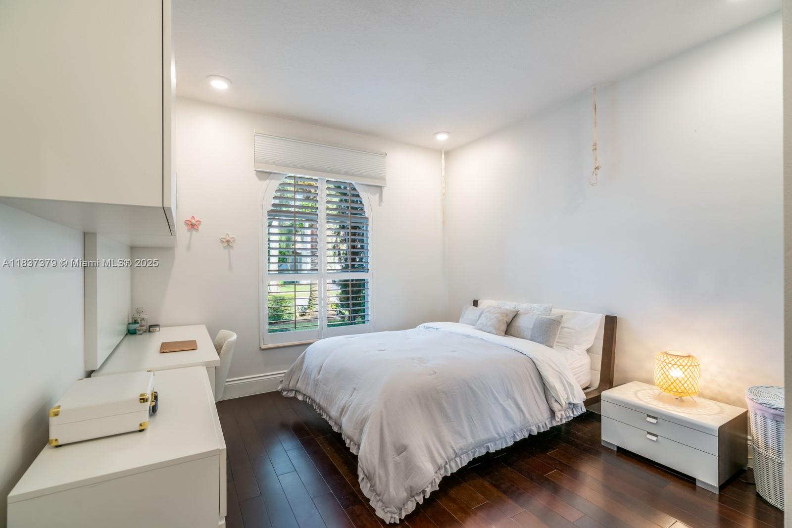 SECTOR 7 - Residential Lease