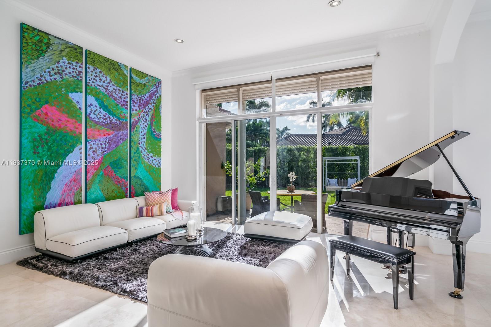 2535 Golf View Dr
