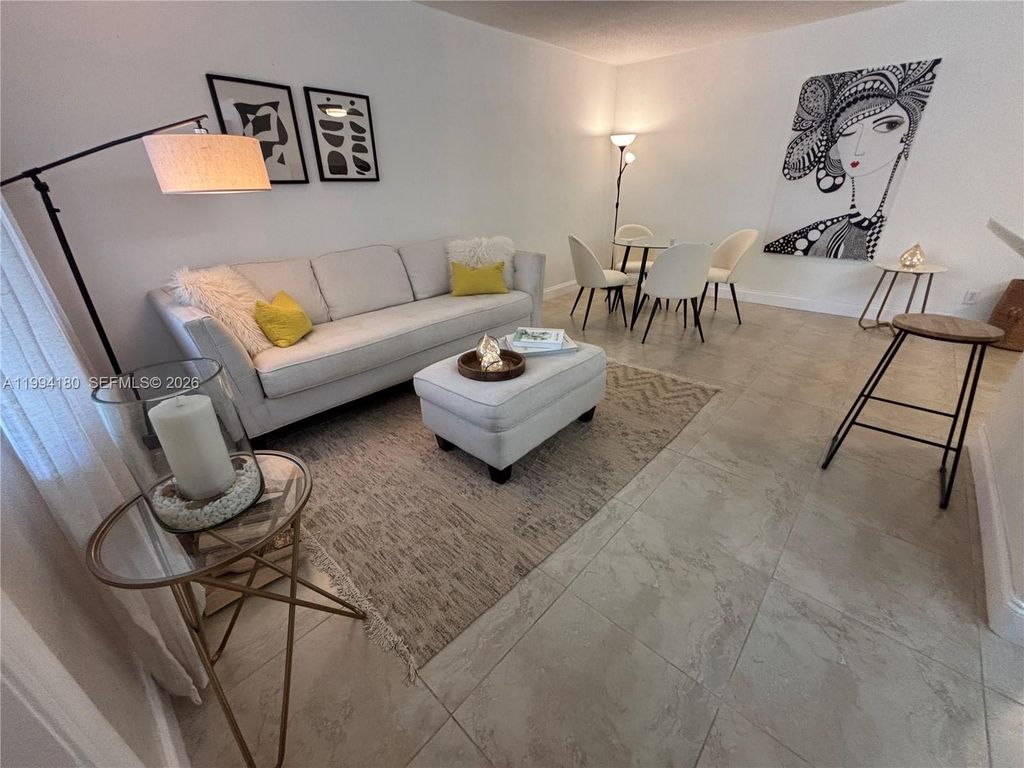 Photo of 1551 12th #12A, Hollywood, FL 33019 (MLS # A11994180)