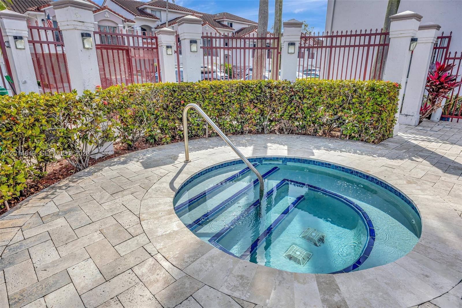 VILLAS AT THE HAMMOCKS CO - Residential
