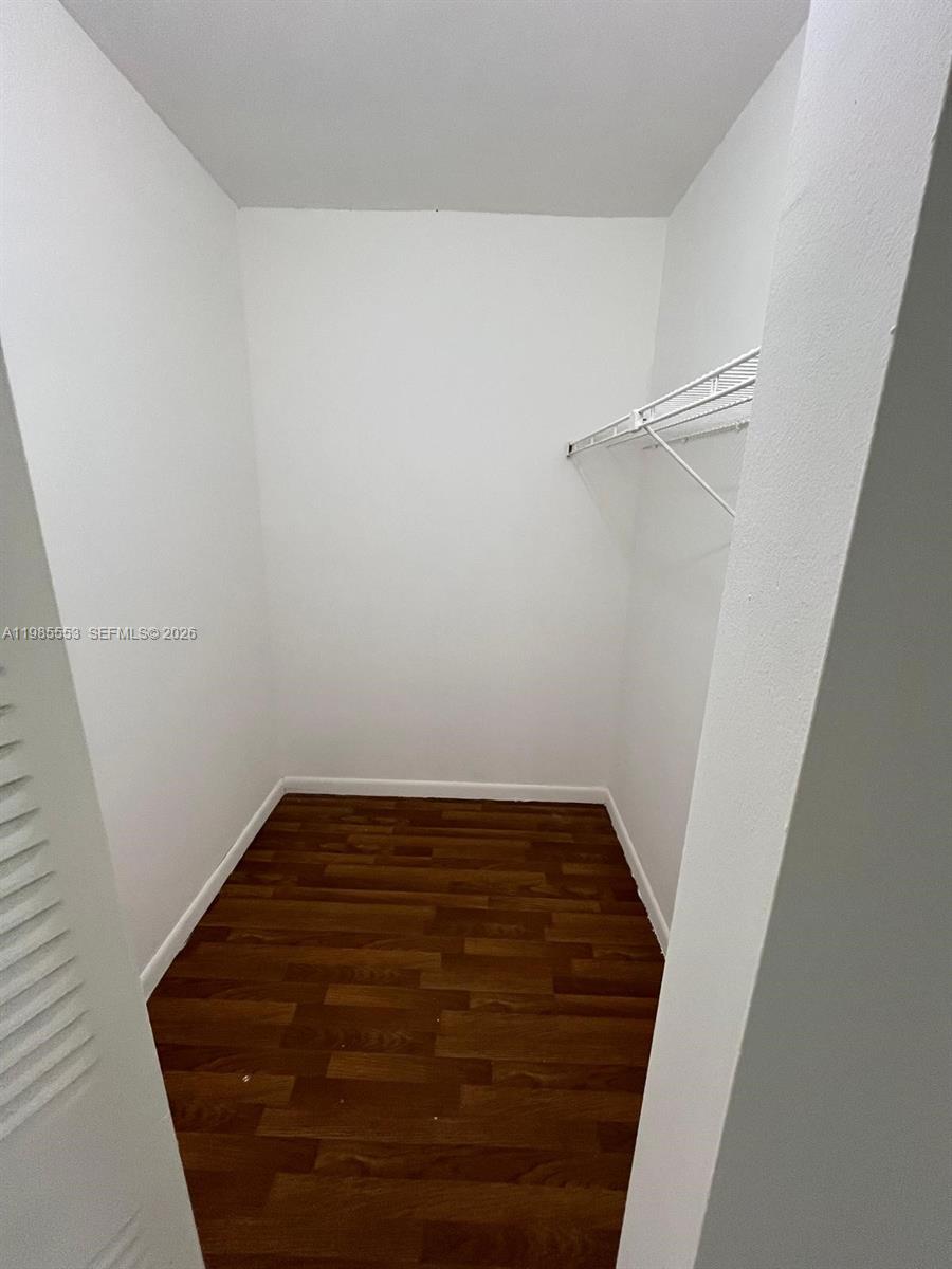 HERITAGE CIRCLE CONDO - Residential