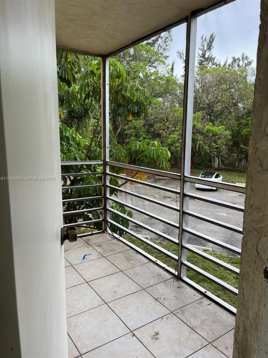 HERITAGE CIRCLE CONDO - Residential