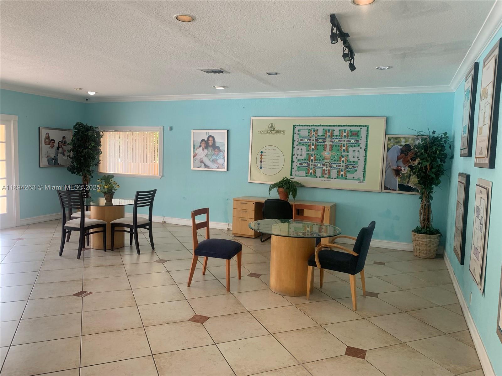 VENETIAN GARDENS AT COUNT - Residential Lease