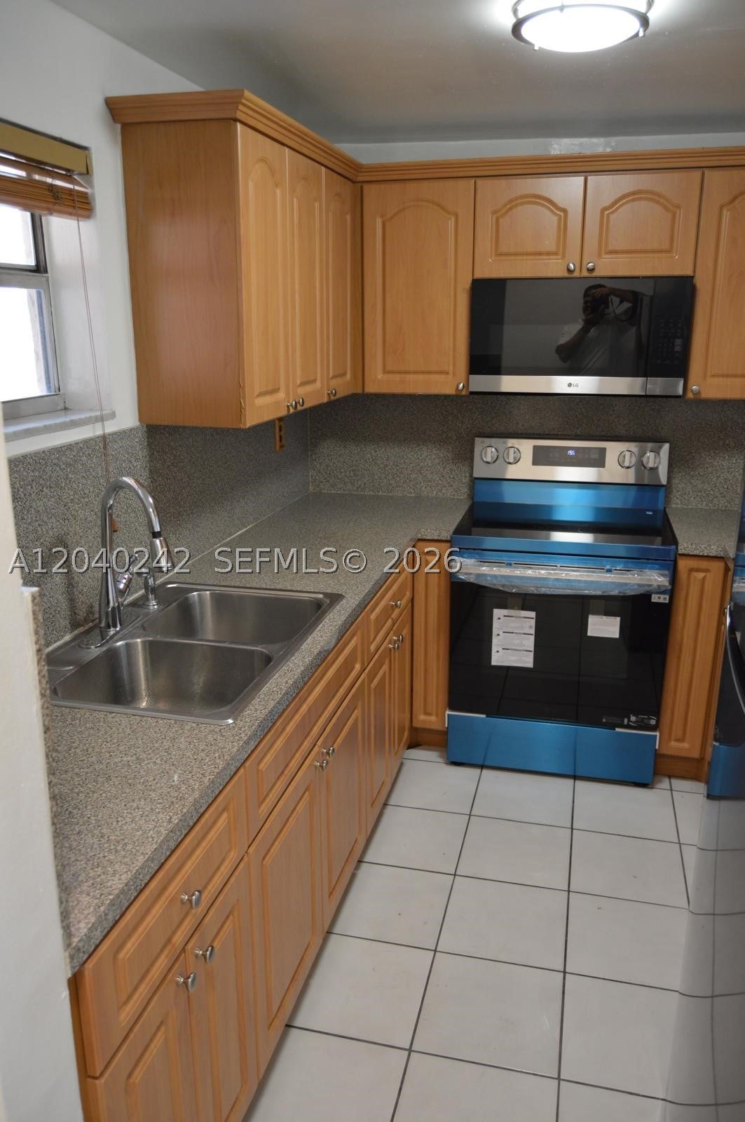 1910 W 56th St 3312