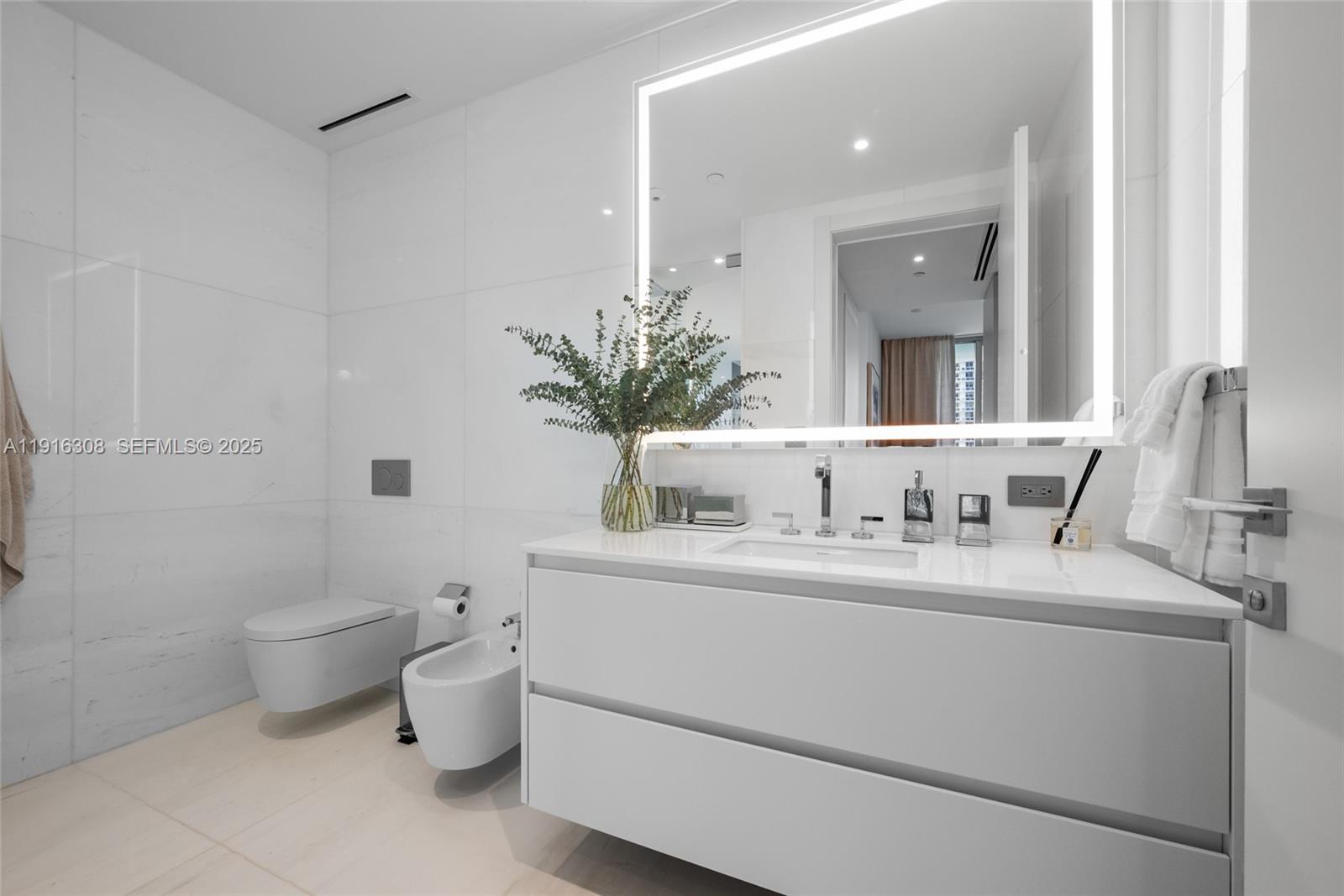 Aston Martin Residences - Residential