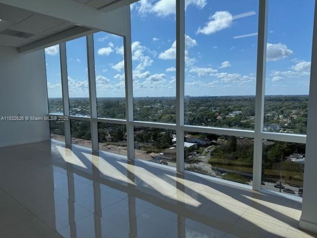 20200 W DIXIE HWY 1202