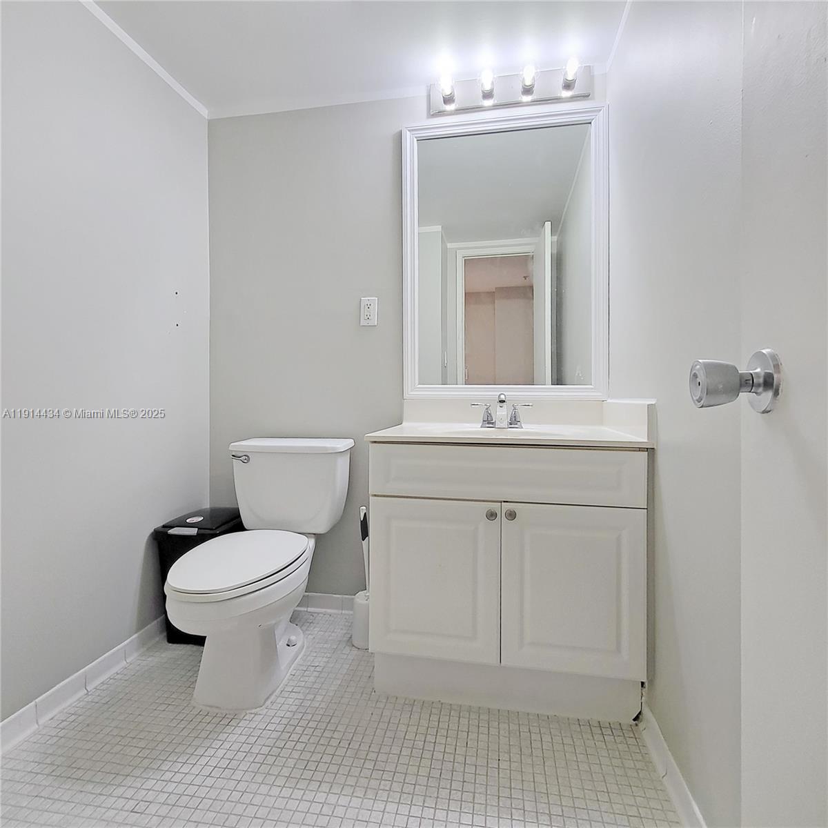 OCEANVIEW BUILDING B COND - Residential Lease