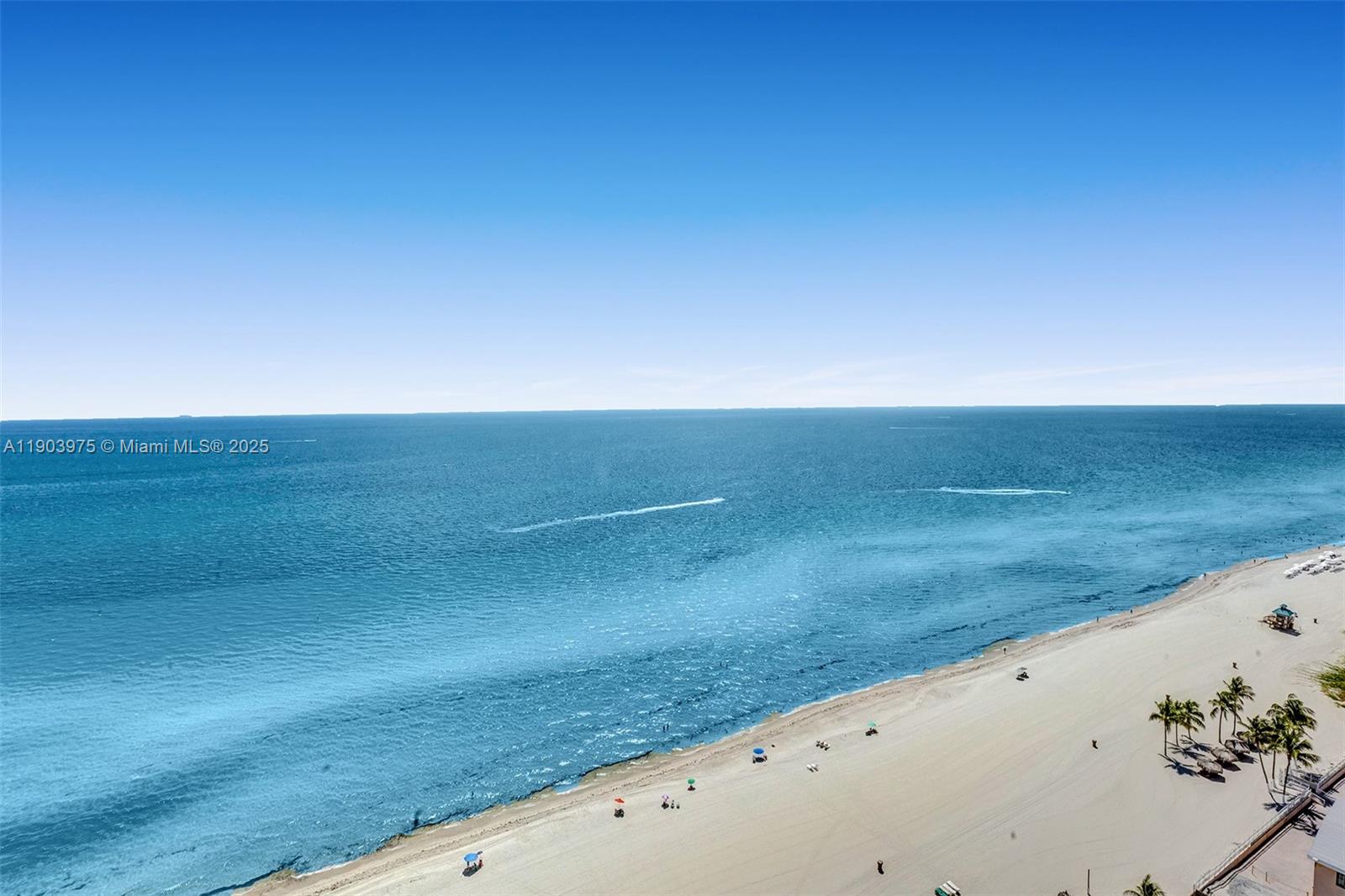 TURNBERRY OCEAN CLUB - Residential