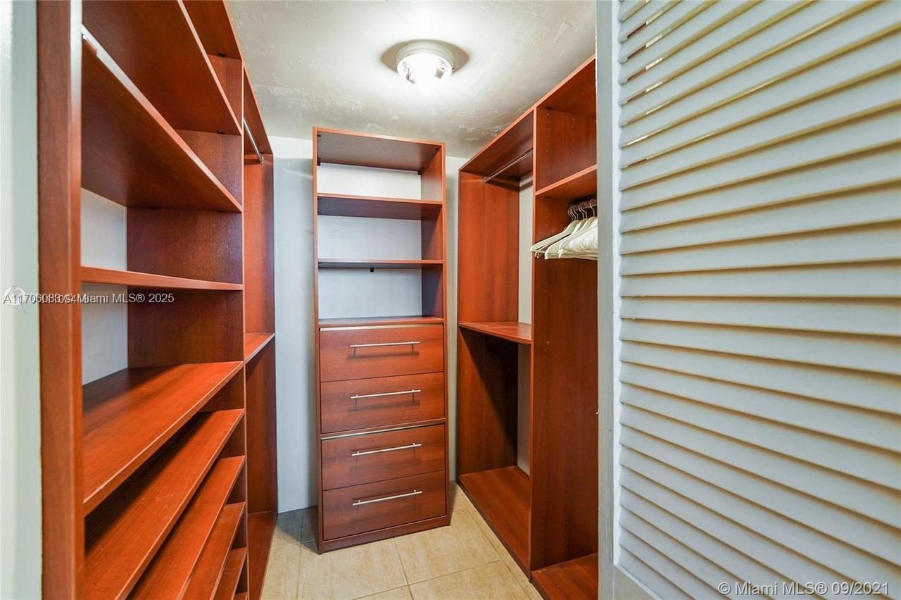 INTRACOASTAL POINT CONDO - Residential