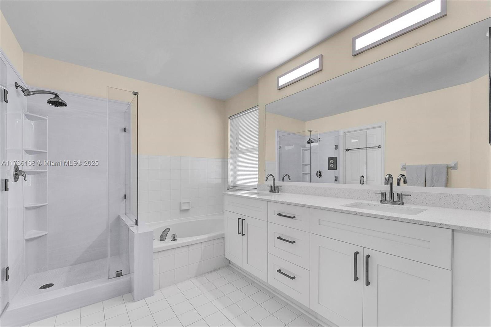 EMERALD COURTS - OPAL CRE - Residential