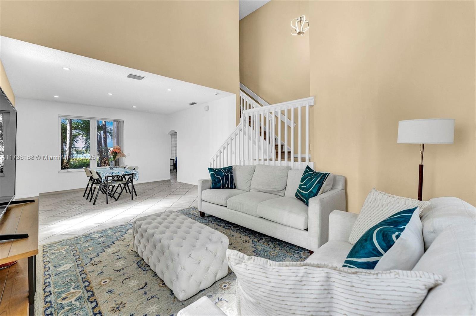 EMERALD COURTS - OPAL CRE - Residential