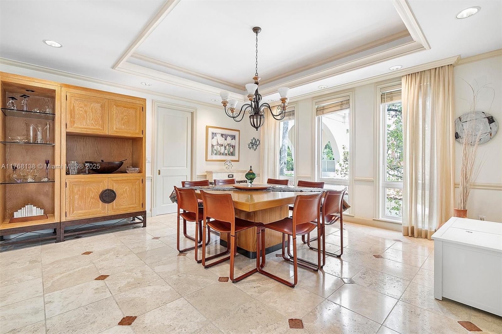 BAYSHORE VILLAS - Residential