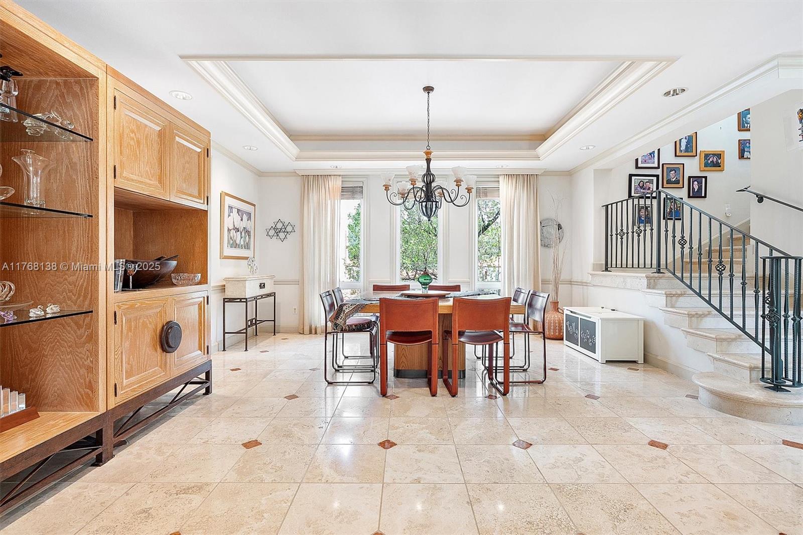 BAYSHORE VILLAS - Residential